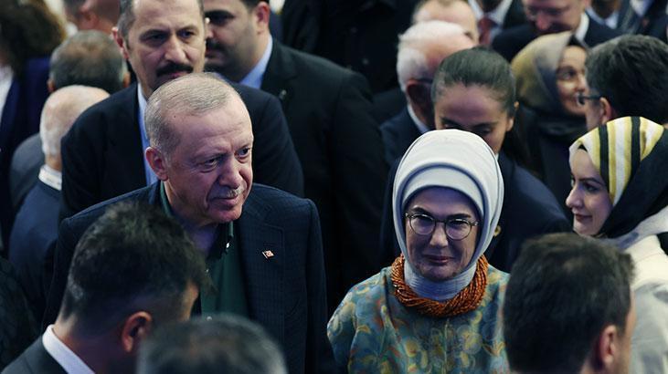 AK Parti’nin yeni müziği: Dünya Bizi Bekler