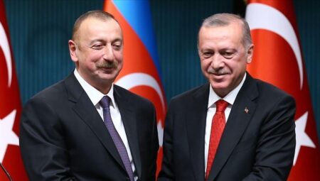 Aliyev’den Erdoğan’a terör örgütünün silah bırakması nedeniyle tebrik telefon