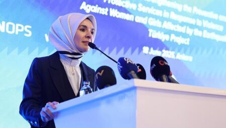 Bakan Göktaş’tan Şehit Albay İsmail Haldun Maden’in ailesine taziye telefonu