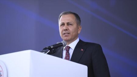 Bakan Yerlikaya açıkladı: 3 başka organize kabahat örgütüne operasyon!