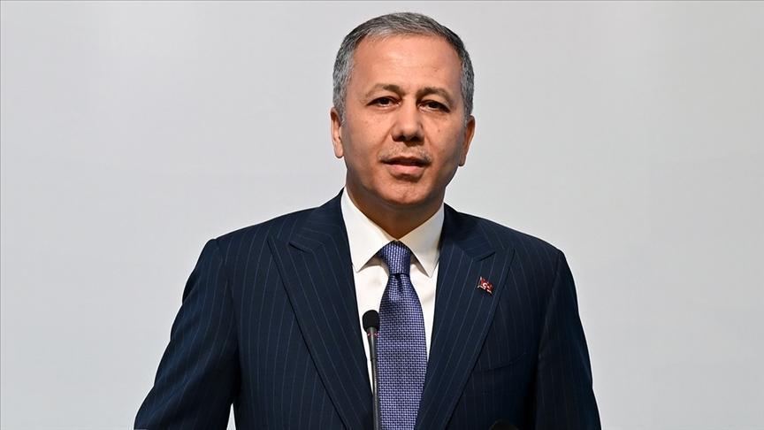Bakan Yerlikaya’dan Bilecik’teki orman yangınlarından etkilenen köylere ziyaret
