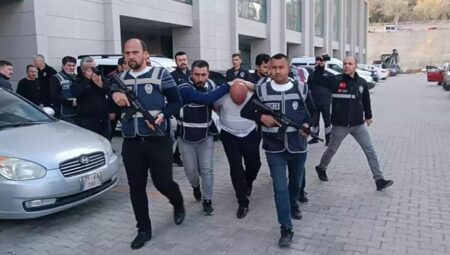 Belediye liderini ve muhafazasını öldürmüştü! Avukatından ‘Tutuksuz yargılansın’ talebi