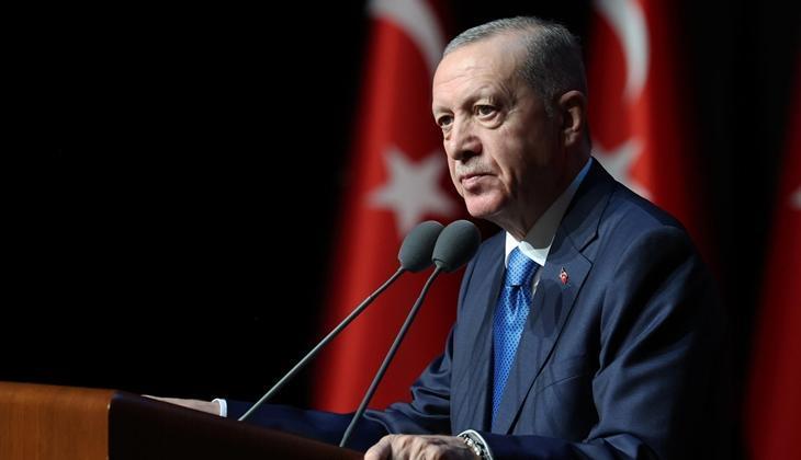 Cumhurbaşkanı Erdoğan, KKTC dönüşünde uçakta değerli iletiler verdi: ‘Şara’yı yalnız bırakmayacağız’