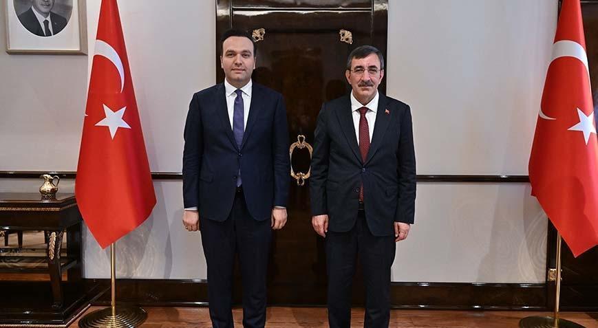 Cumhurbaşkanı Yardımcısı Yılmaz, AK Parti Gençlik Kolları Lideri’ni kabul etti
