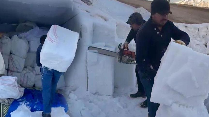Dede mesleği deyip kolları sıvadı! 40 derecelik sıcakta kar satıyor: Bardağı 100 lira