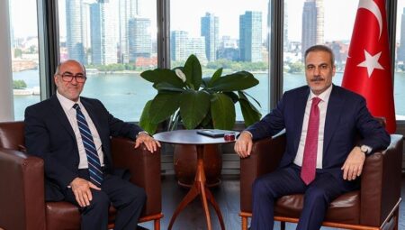 Dışişleri Bakanı Hakan Fidan ABD Müslüman Kuruluşlar Konseyi Lideri’ni kabul etti