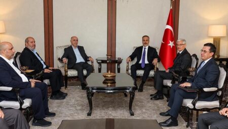 Dışişleri Bakanı Hakan Fidan Hamas heyeti ile görüştü! ‘Soykırımın unutulmasına müsaade verilmeyecek’