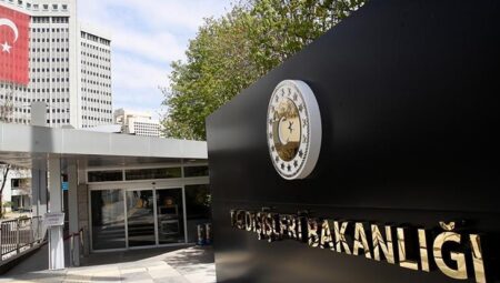 Dışişleri Bakanlığı’ndan Fransa’ya tepki! ‘Kendi iç sıkıntılarına odaklanmasını tavsiye ediyoruz’