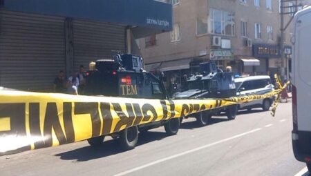 Diyarbakır’da gruplara ateş açıp 3 polisi yaralayan kuşkulu tutuklandı
