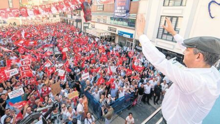 ‘Gidenler geri gelmez lakin yeni analar ağlamaz’