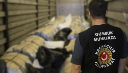 Gümrüklerde kaçakçılığa geçit yok: 6 ayda 35,5 milyar liralık vurgun önledi