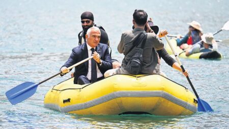 ‘Hakkari artık terörle değil, turizmle anılıyor’