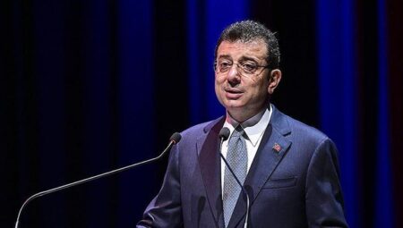 İmamoğlu, yargılandığı ‘Hakaret’ ve ‘Tehdit’ davasında hakim karşısına çıktı