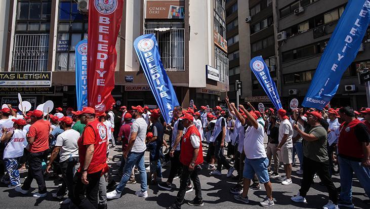 İzmir Büyükşehir Belediyesinin işten çıkardığı emekçiler hareket başlattı