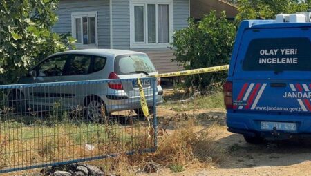 İzmir’de dehşet evi! Babasını baltayla yaralayıp intihar etti