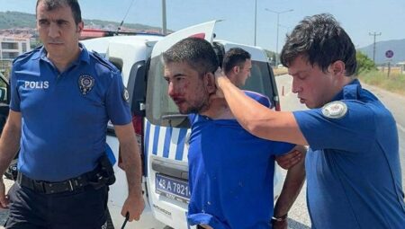 Kenti birbirine kattı! 4 polis otosuna çarpan şoför tutuklandı