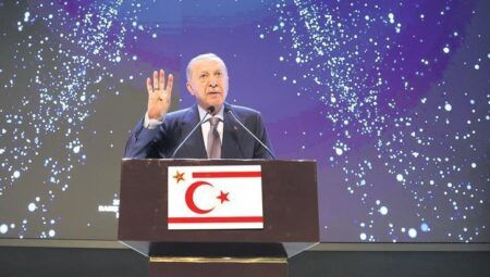 Kıbrıs Türkü için her vakit burada olacağız