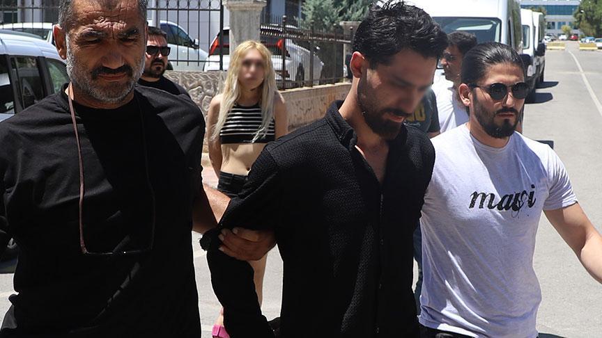 Klima arbedesinde dehşet! Arkadaşının boğazını keserek öldürdü