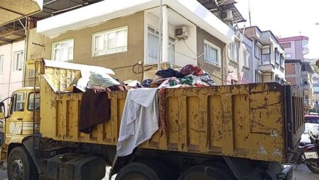 Mahalleli şoke oldu! Çalışmalar 6 saat sürdü, 6 kamyon doldu