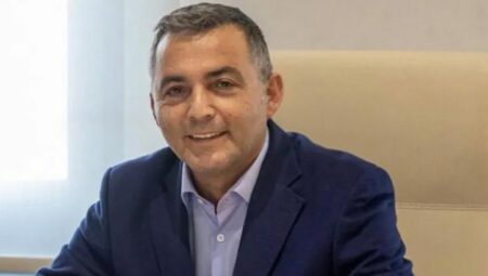 Manavgat Belediye Başkanı Niyazi Nefi Kara misyondan uzaklaştırıldı