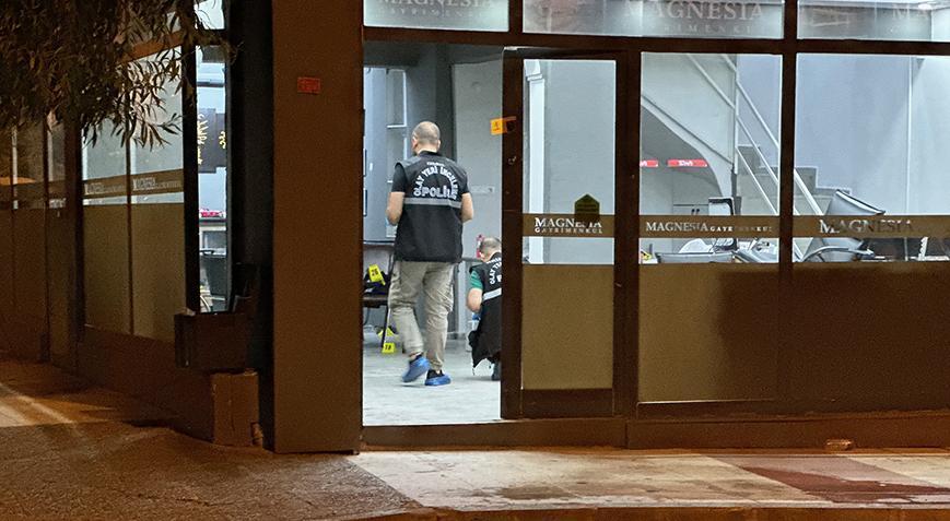 Manisa’da emlak ofisinde silahlı kavga! 1 meyyit, 3 yaralı var