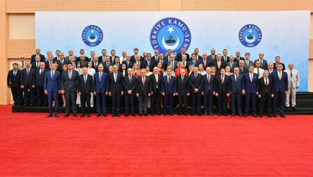 MHP Genel Başkanı Devlet Bahçeli, Kamu-Sen idaresiyle bir ortaya geldi