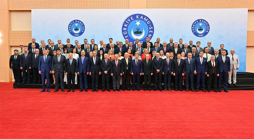 MHP Genel Başkanı Devlet Bahçeli, Kamu-Sen idaresiyle bir ortaya geldi