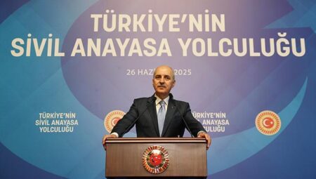 Numan Kurtulmuş: Postalların gölgesindeki Anayasa’dan kurtulmamız lazım