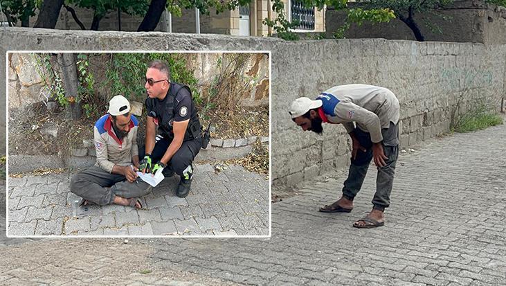 Polise yakalanınca namaza durdu! Motosiklet şoförü cezadan kurtulamadı