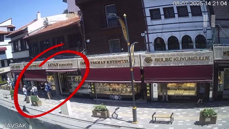 ‘Polisim’ dediler, parayı çekmeye kalktılar! Gerçek polis 9 dakikada müdahale etti