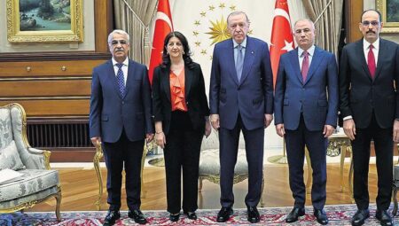Silah bırakma öncesi Beştepe’de kritik görüşme