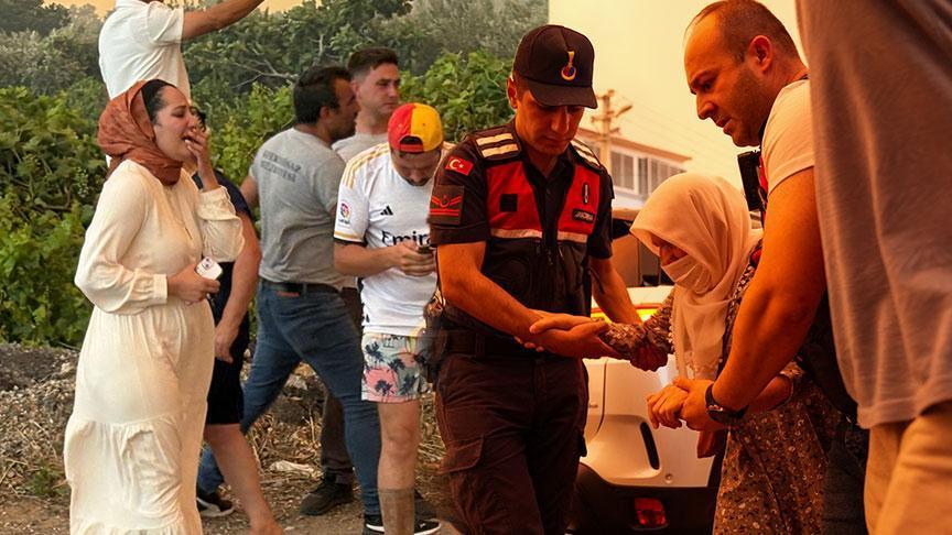 Son dakika… AFAD’dan yangın mağdurlarına takviye: 162 bin TL’ye kadar nakdi yardım yapılacak