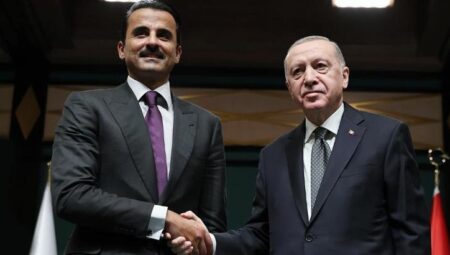 Son dakika: Cumhurbaşkanı Erdoğan Katar Buyruğu ile görüştü! İşte masadaki mevzular…