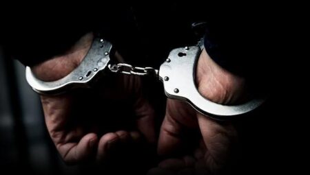 Son dakika: FETÖ soruşturmasında ortalarında muvazzaf askerlerin de olduğu 65 kişi tutuklandı