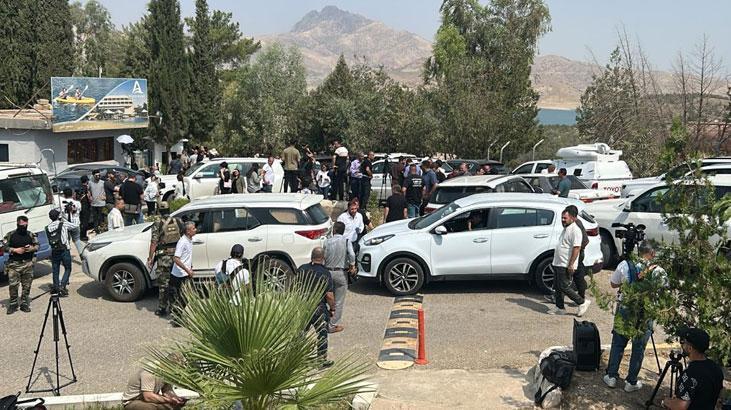 SON DAKİKA | Terörsüz Türkiye yolunda tarihi adım! Birinci PKK’lı terörist kümesi silah bırakıyor…Bölgeden sıcak manzara
