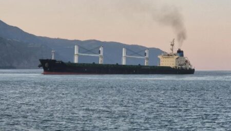 Tekirdağ’da karaya oturan gemide kirlilik riski var mı?
