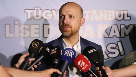 TÜGVA Yüksek İstişare Kurulu Üyesi Bilal Erdoğan gençlerle bir ortaya geldi