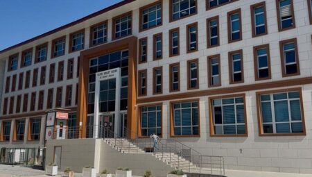 Yer: Yalova! Tartıştığı arkadaşını boğazını keserek öldürdü