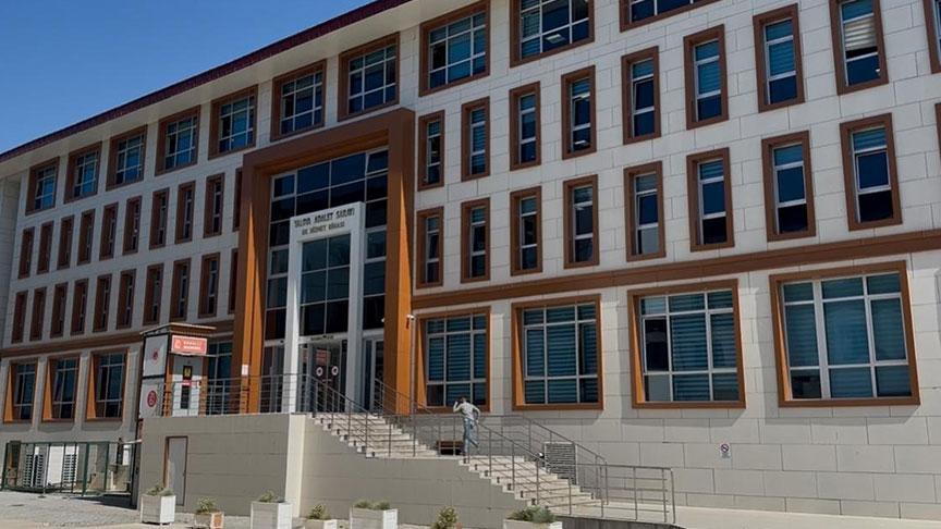 Yer: Yalova! Tartıştığı arkadaşını boğazını keserek öldürdü