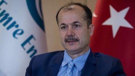 Yunus Emre Enstitüsü’nün eski başkanı Şeref Ateş gözaltına alındı